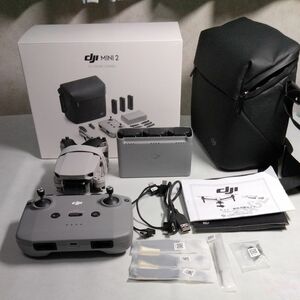 DJI Mini２ Fly More Combo 美品 国内正規品 ４K動画 空撮ドローン、即決オマケ有