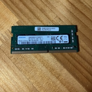 samsung 8GB 1Rx8 PC4-2400T ノート用メモリー 1枚の画像1