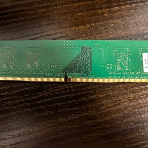 micron 4GB 1Rx16 PC4-2400T メモリー 1枚の画像3