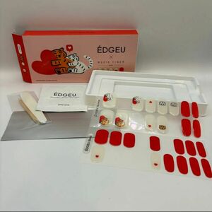 DGEU ジェルネイルシール　ネイルシール　虎　タイガー　レッド　赤　ENA515 MUZIKTIGER HUG ME