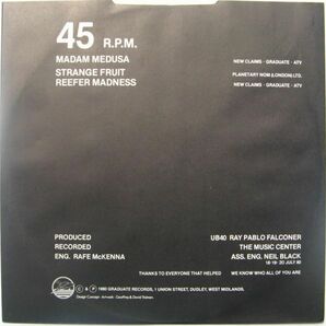 英 ダブ、レゲー UB40 LP Signing Off LP 33RPMと12“ 45RPMの2枚組 1980年の画像5