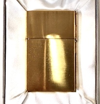 301■ Zippo ジッポ AMERICAN CLASSIC アメリカンクラシック REPLICA レプリカ 1932年 ゴールドカラー 火花確認済み ヴィンテージ 現状品_画像4