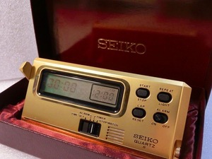 ■美品・稼働OK■　昭和レトロ　デジタル時計　ポケットアラーム　希少色　ゴールド⑦　SEIKO　コレクション　処分　貴重