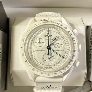 【新品未使用】Snoopy x OMEGA x Swatch BIOCERAMIC MoonSwatch Mission To The Moonphase Whiteムーンスウォッチ クォーツ の画像2