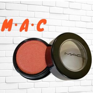 未使用　マック　エレクトリッククールアイシャドウ　ダイナモ オレンジレッド系 MAC コスメ マック アイシャドウ