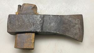 64059 斧 オノ 斧の刃 重さ約1..55kg アウトドア キャンプ 薪割り 大工道具 中古