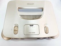 ■Nintendo■ ニンテンドー64 ゴールド 動作確認 コントローラー2個付属 中古品 札幌発 任天堂 レトロ 当時物_画像2