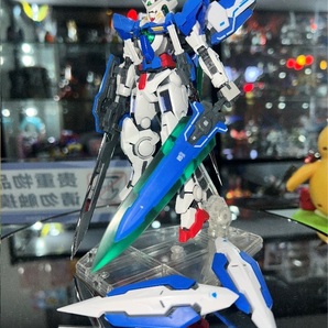 【DDB CORGI】1/144 RG HG ガンダムエクシア用武器セット (GNブレイド×2、GNシールド×2、バックパック) プラモデル 未組立の画像6