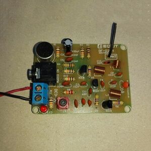 電子工作基板キット RF-02FM FM Radio Transmitter DC 3-6V 88-108MHz ラジオ送信機 ワイヤレスマイク 半田付学習用