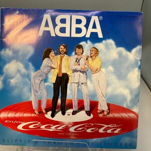 再生良好 EP ABBA / SLIPPING THROUGH MY FINGERS (PD-105) / アバ / コカコーラ販促非売品