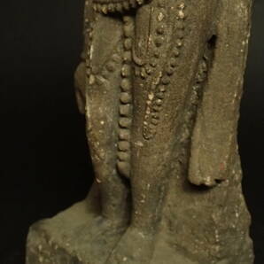 B-692 仏教古美術 仏像 ガンダーラ石仏 ガンダーラ美術 石仏 仏像 10.0cmX7.5cm 32.5cm 2.6kgの画像5