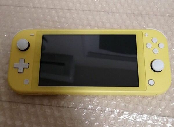 Nintendo Switch Lite イエロー