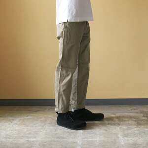 美品　FOB factory エフオービーファクトリー F0444 NARROW FUSION TROUSER ナローフュージョントラウザーパンツSカーキ