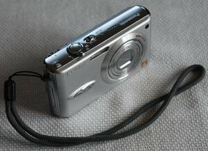 コンデジ　Panasonic LUMIX DMC-FX8