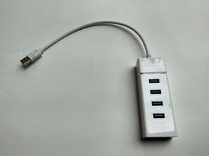 USBハブ 3.0　Ｓuper Speed 4Ports Hub ホワイト　使用品