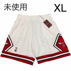 W321 未使用 Mitchell&Ness ミッチェル＆ネス シカゴ・ブルズ スウィングマン ショーツ ショートパンツ 半ズボン メンズ XL B896