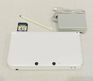 ニンテンドー3DSLL ホワイト 本体動作品　送料無料　付属品付き　任天堂 Nintendo ニンテンドー 