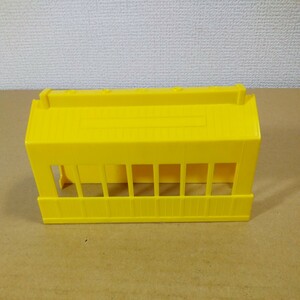  Plarail machine . garage yellow color Thai made scene parts no check details unknown junk treatment TOMY