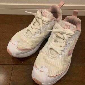 NIKE スニーカー　エアマックス　23.5センチ　