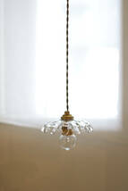 もうひとつの照明に『12センチのガラス傘』フランスアンティーク ミニシャンデリア 電灯 ガラス シェード ペンダントランプ 灯具 j_画像7
