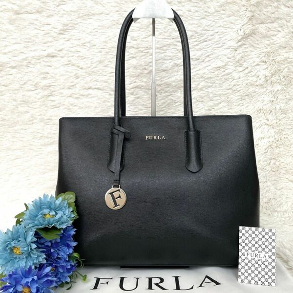 極美品☆FURLA フルラ テッサ トートバッグ ブラック 黒 肩掛け ハンドバッグ 大容量 Ａ4可 レザー チャーム 肩がけ