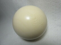 当時物　ビリヤード球　玉　2個　象牙風　直径約7㎝　総重量約625ｇ　天然素材/中国古玩/ビンテージ/昭和レトロ/現状保管品_画像7