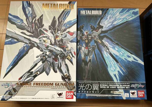 新品 プレバン METAL BUILD ストライクフリーダムガンダム＋光の翼オプションセット 特製スリーブ付　送料無料 