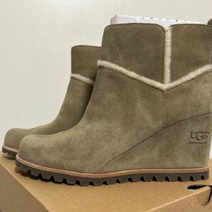 UGG W MARTE BOOT ムートンブーツ