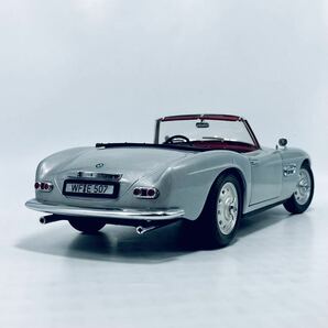 絶版品 ビンテージ物 Revell レベル 1/18 BMW 507 CABRIO 1956 Silverの画像4