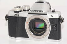 【外観特上級】OLYMPUS OM-D E-M10Ⅱ / 40-150mm F4-5.6　#t12839_画像2
