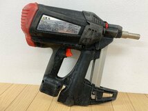 ★中古☆MAX マックス ガスネイラ GS-725C 本体/バッテリー2個/充電器/ガス缶2本/ケース ピン打機 鋲打ち 電動工具)倉b_画像3