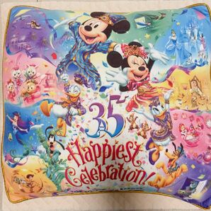 東京ディズニーランド　クッション　35周年　ハピエストセレブレーション　 ミッキー ドナルド ディズニー ミニー グーフィー