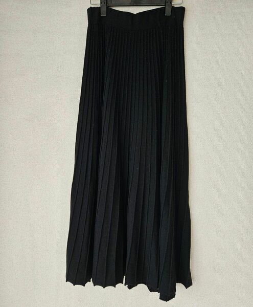 黒 ロングニット スカート