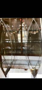 4段　双湾脚　厚ガラス　ディスプレイ ボード　飾り 棚　展示台　コレクション　オブジェ
