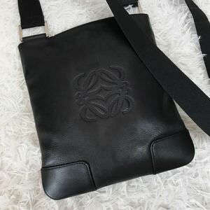 極美品/希少●ロエベ LOEWE ショルダーバッグ サコッシュ 斜め掛け メンズ ビジネス アナグラム 黒 ブラック 本革 レザー ボディバッグ 