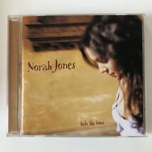 B26702　CD（中古）フィールズ・ライク・ホーム (CCCD)　ノラ・ジョーンズ　TOCP-67320_画像1