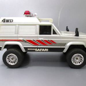 【ジャンク品・西部警察・NISSAN SAFARI】ヨネザワ・ラジコン / 当時物 / 日産・サファリ・4WD(1/16) / ライトOK・受信送信不可 の画像4