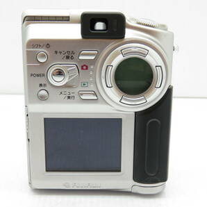 FUJIFILM FinePix4700z フジフィルム デジタルコンパクトカメラ デジカメ 2.0型液晶 240万画素 光学3倍ズーム 単三電池 訳あり品の画像2