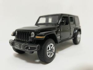 ジープ ラングラー アンリミテッド サハラ 1/32 JEEP WRANGLER SAHARA モデルカー ミニカー ダイキャストカー 京商 オートアート トミカ