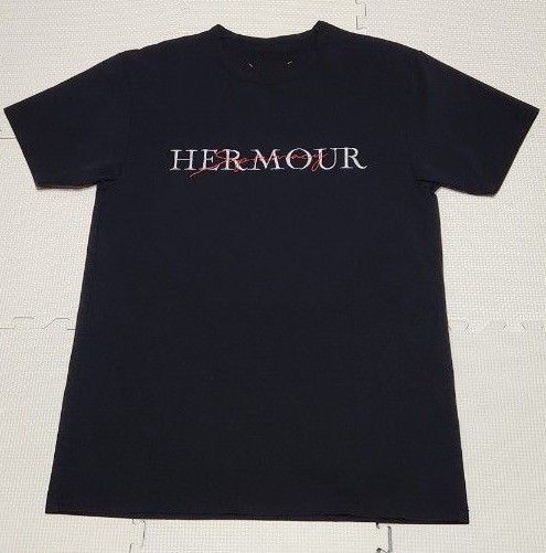 HERMOUR エムール 刺繍ロゴ 半袖Tシャツ
