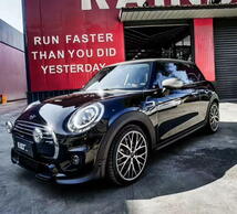 ☆ミニクーパー F55・F56 2014～2021☆JCW Look PP製 フロントバンパーセット_画像1