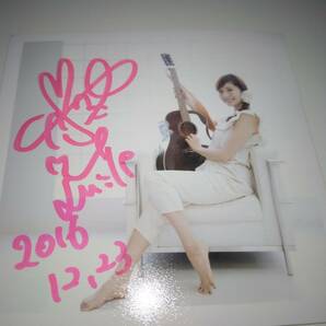 麻美ゆま サイン 生写真 ゆまちん 2016.12.23 クリスマスイベント 参加景品 激レアサイズ 9cmX9cm の画像1