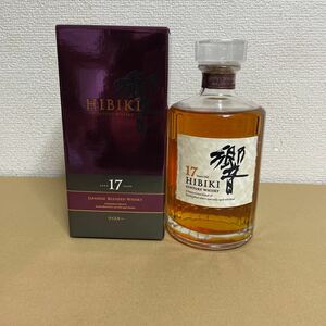 サントリー響17年 700ml 箱付き