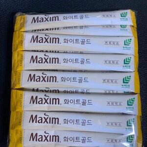 韓国　インスタントコーヒーMaxim White Gold マキシムホワイトゴールドコーヒーミックス 20本