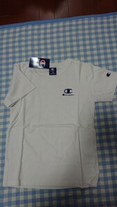 ♪137☆未使用・保管品☆Champion☆綿100　半袖Tシャツ　白140