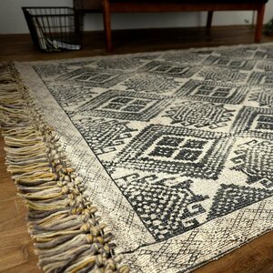 ■■サヤンサヤン カーペット ラグ 絨毯 洗える コットン 手織り 平織り オルテガ 約140×200ｃｍ 約1.5畳 ブラック