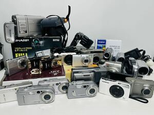 1円～【通電確認実施未・ジャンク】デジカメ カメラ Canon Olympus Sony Panasonic Ricoh まとめ 大量 色々 計20台