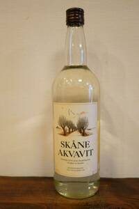  Spirits [sko-ne aqua bit ]1000ml 40% Large bottle Northern Europe. ground sake Sweden 