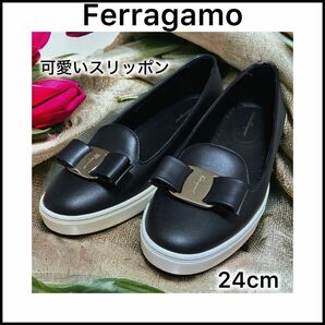 【Ferragamo】人気のスリッポンタイプ！どんなコーデにも相性ぴったり*