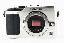 ■美品■ オリンパス OLYMPUS PEN E-PL2 ダブルレンズキット シャンパンゴールド《ショット数わずか6309回!元箱付》 NK-27A24-500_画像3